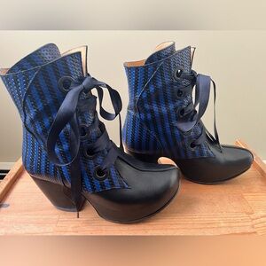 🇨🇦John Fluevog Prepare Map Platform Boots!